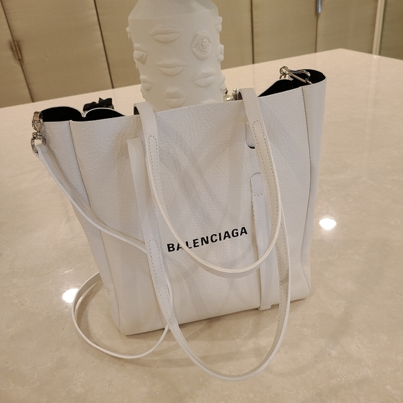 Balenciaga everyday tote s - Picture 1 of 14